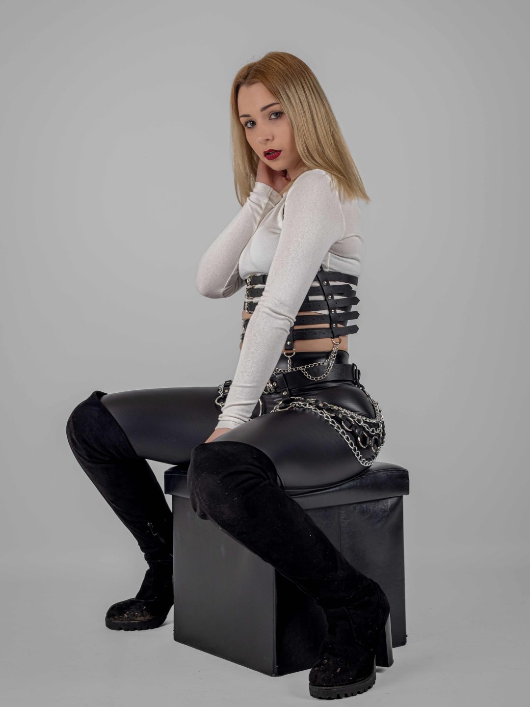 Angela Janisch - Preview 23